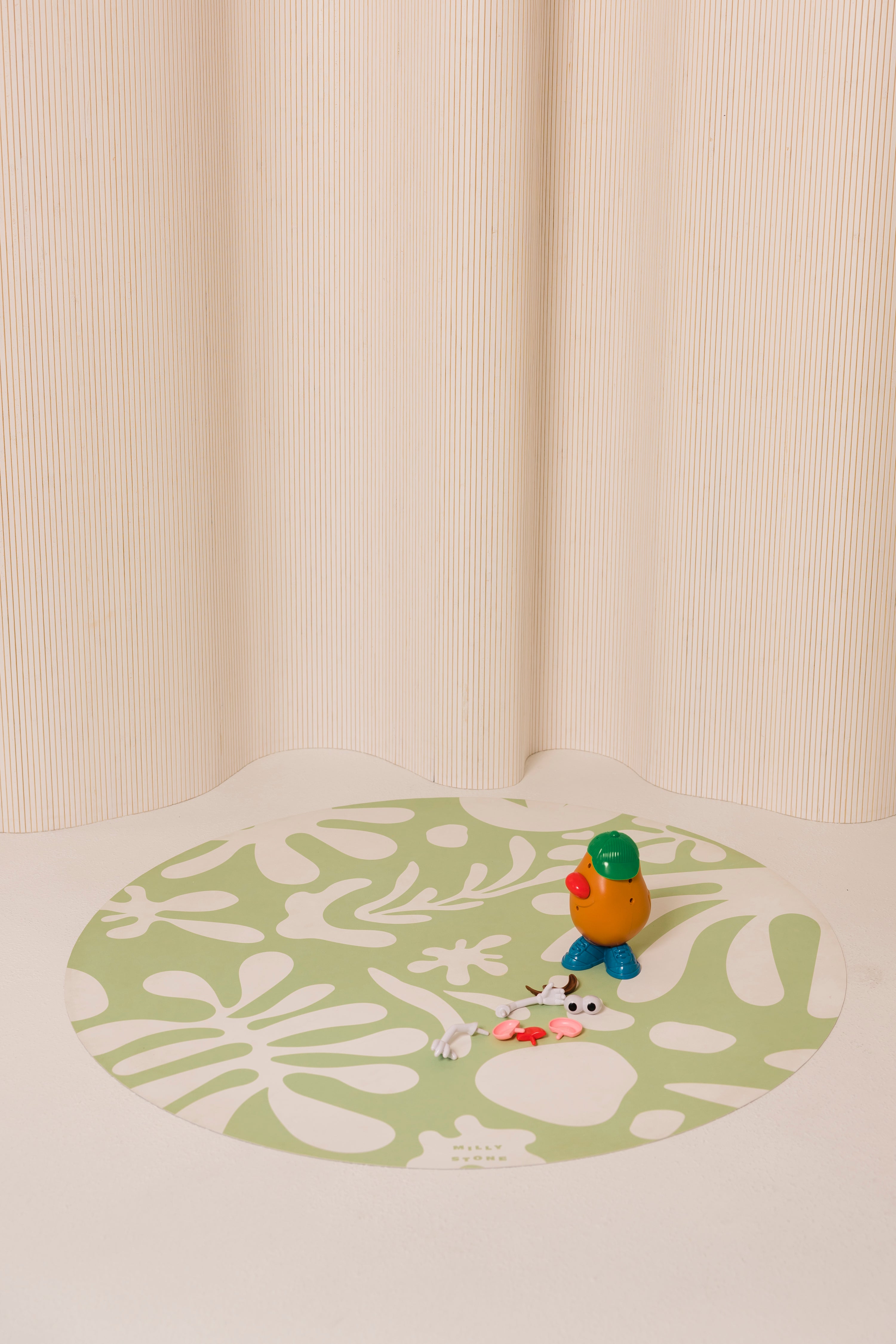 Catch All Mat for Mealtime & Playtime Mess - Leafy Green