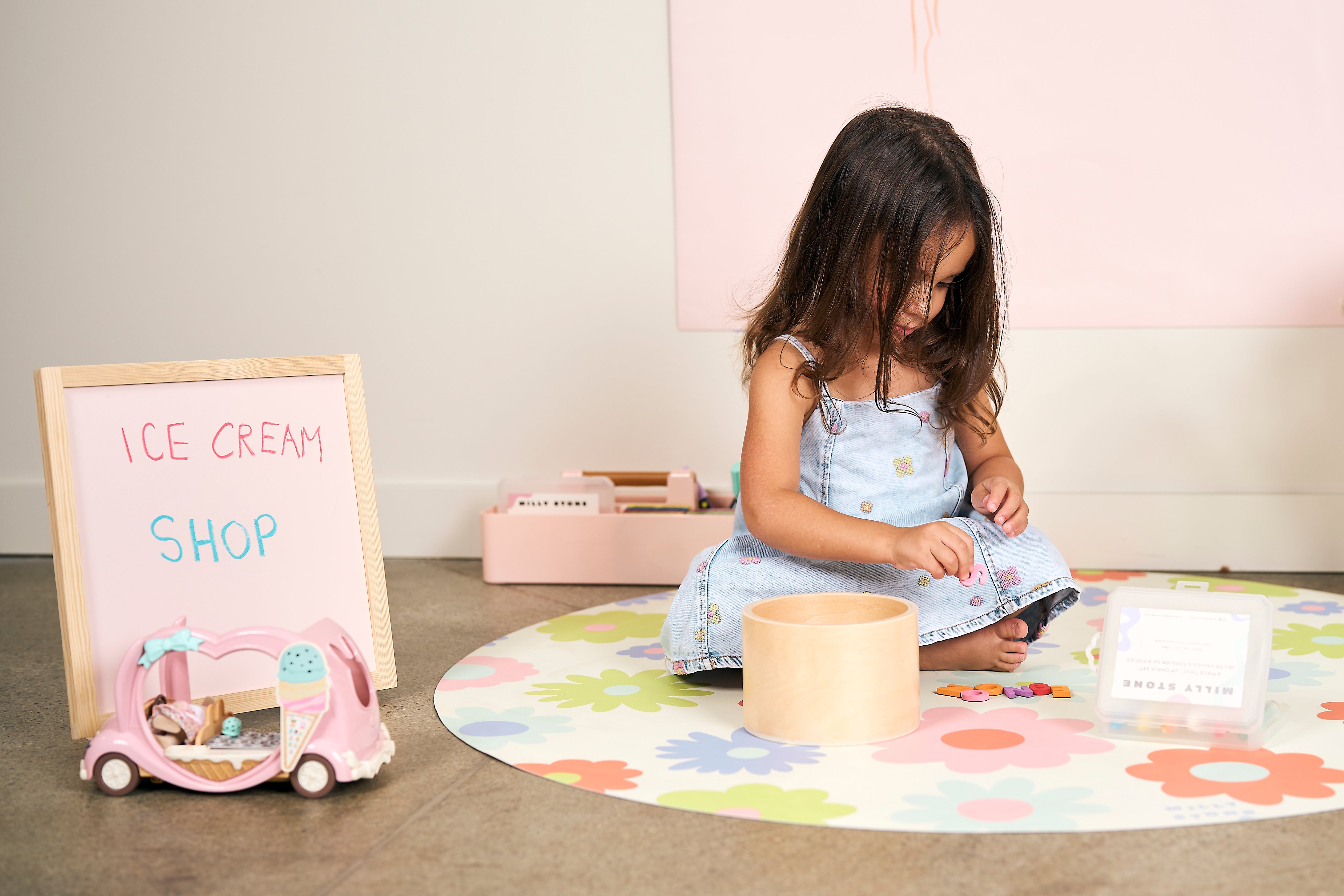 Magnetic Magic Board - Pale Pink